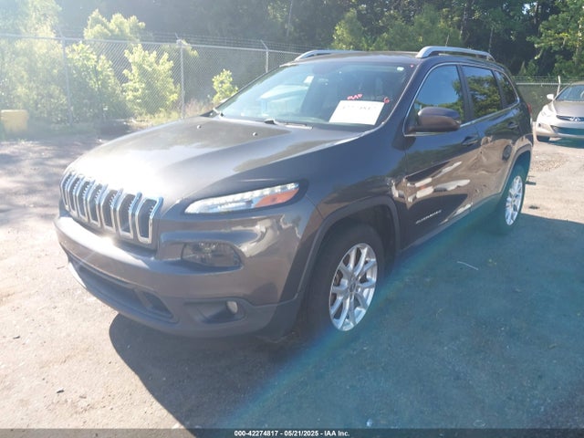 1C4PJLCB6GW159039 Jeep Cherokee Latitude