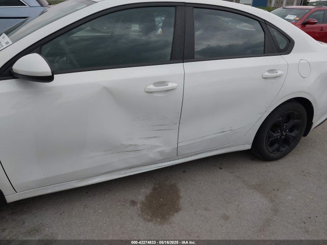 3KPF24AD9KE085542 KIA Forte Lxs