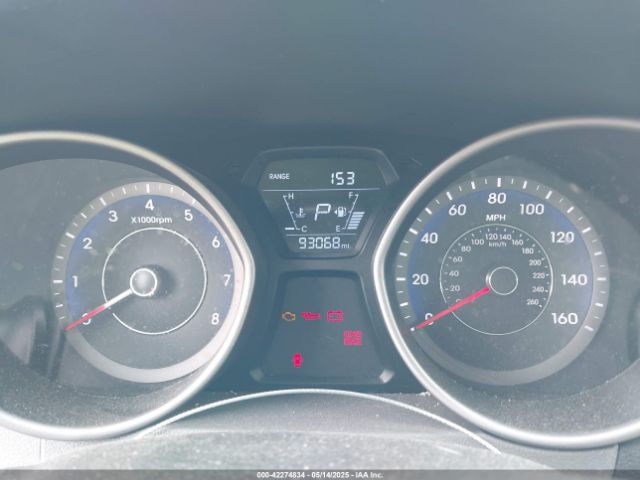 KMHDH4AE2FU260070 Hyundai ELANTRA SE