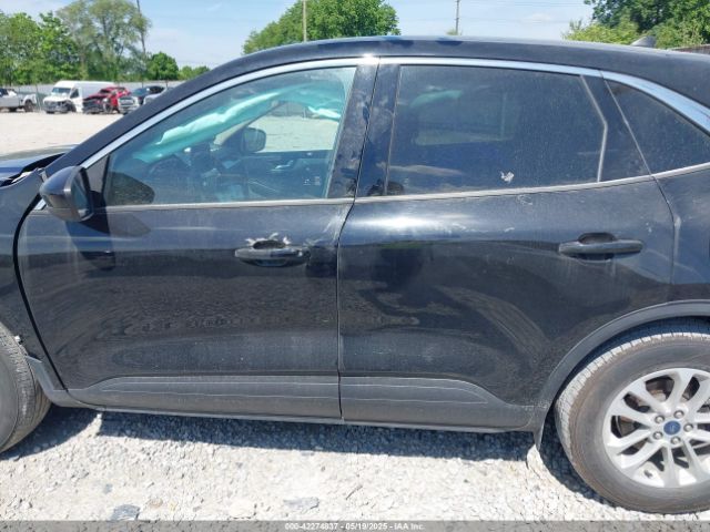 1FMCU0G64LUB89305 Ford ESCAPE SE