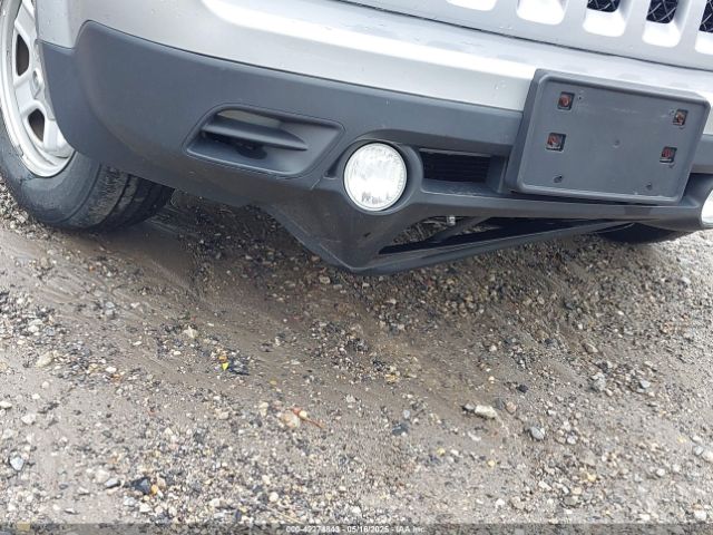 1C4NJRBB8HD122051 Jeep Patriot Sport 4x4