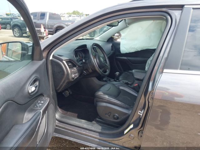 1C4TJLLB7KD264787 Jeep Cherokee