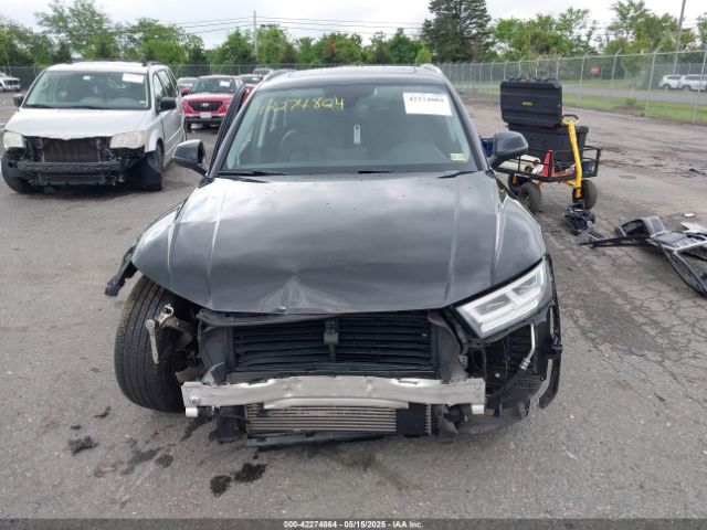 WA1BNAFY9J2055527 Audi Q5 2.0t Premium/2.0t Tech Premium