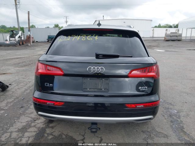 WA1BNAFY9J2055527 Audi Q5 2.0t Premium/2.0t Tech Premium