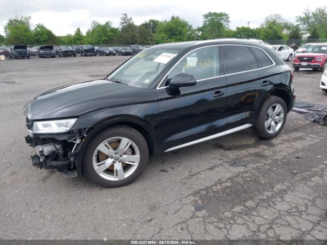 WA1BNAFY9J2055527 Audi Q5 2.0t Premium/2.0t Tech Premium