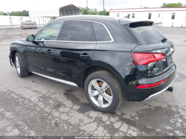 WA1BNAFY9J2055527 Audi Q5 2.0t Premium/2.0t Tech Premium