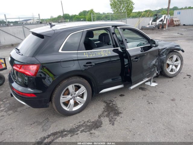WA1BNAFY9J2055527 Audi Q5 2.0t Premium/2.0t Tech Premium