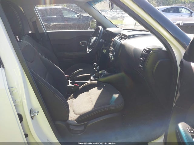 KNDJN2A2XH7442756 KIA Soul