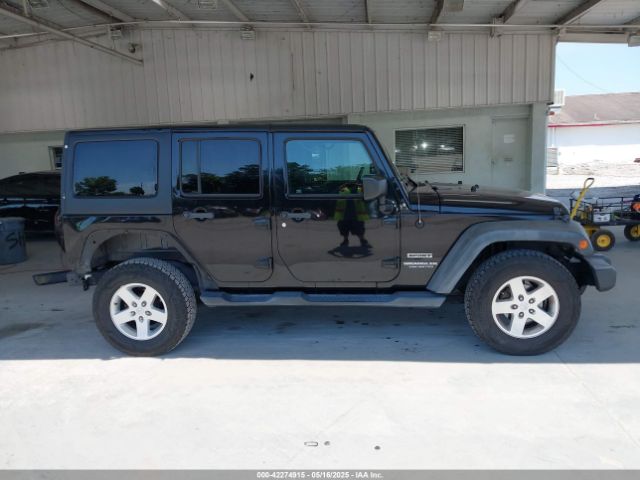 1C4BJWDG1GL266684 Jeep Wrangler Unlimited Sport