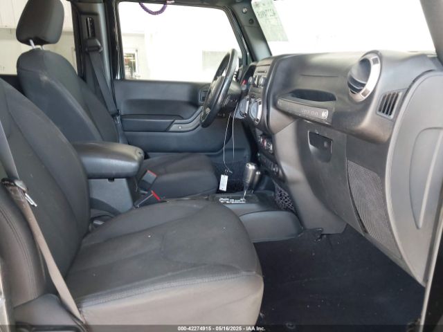 1C4BJWDG1GL266684 Jeep Wrangler Unlimited Sport