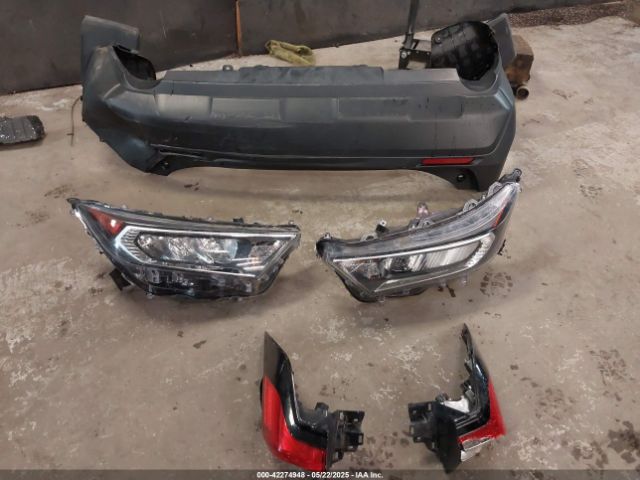 2T3A1RFV6LW130440 Toyota Rav4 Xle Premium