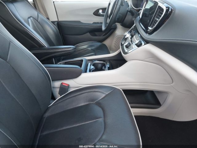 2023 CHRYSLER PACIFICA 2C4RC1GGXPR552354 Photo 4