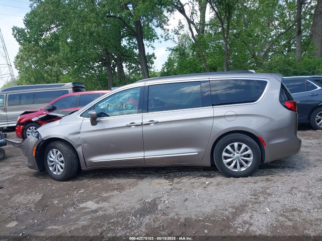2C4RC1BGXHR569390 Chrysler Pacifica Touring-l