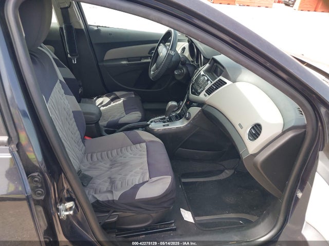 1G1PA5SH1F7283271 Chevrolet Cruze Ls Auto