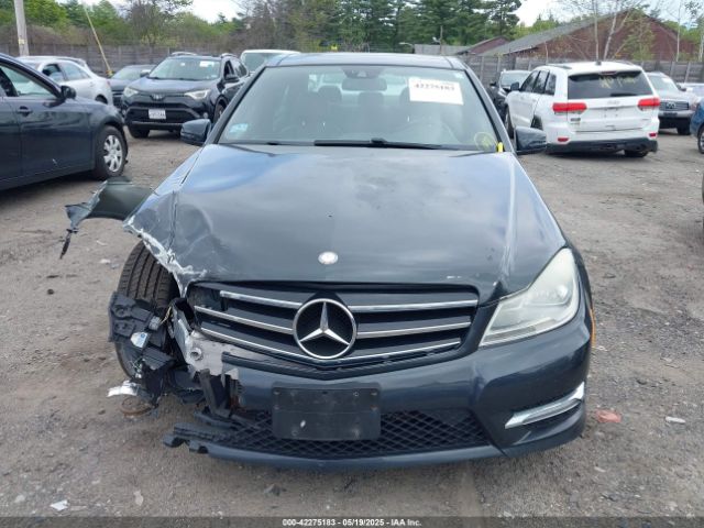 WDDGF8AB2EA937399 Mercedes-Benz C 300 Luxury 4matic/sport 4matic
