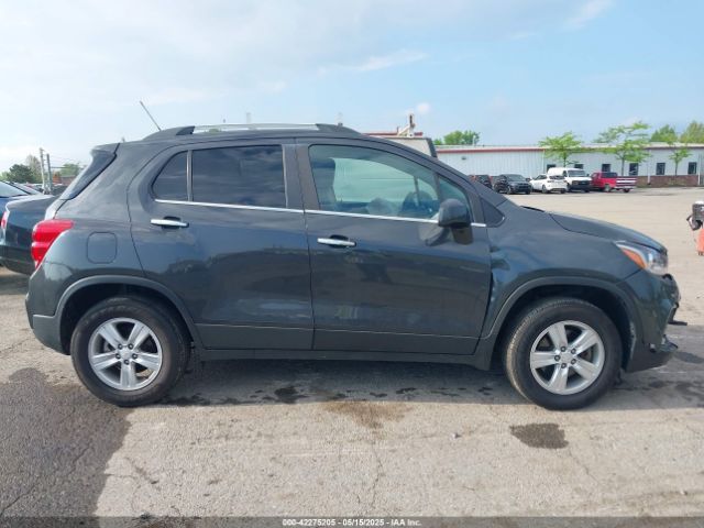 3GNCJPSB1JL155587 Chevrolet Trax Lt