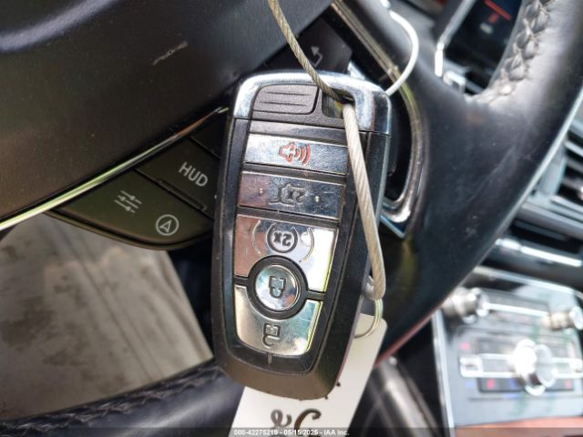 5LMJJ3LG4PEL12405 Lincoln Navigator Reserve L
