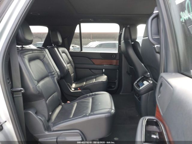 5LMJJ3LG4PEL12405 Lincoln Navigator Reserve L