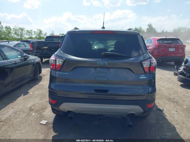 1FMCU0GD1JUD18919 Ford ESCAPE SE