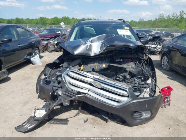 1FMCU0GD1JUD18919 Ford ESCAPE SE