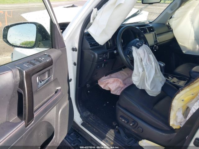 2023 TOYOTA 4RUNNER JTELU5JR6P6132579 Photo 4