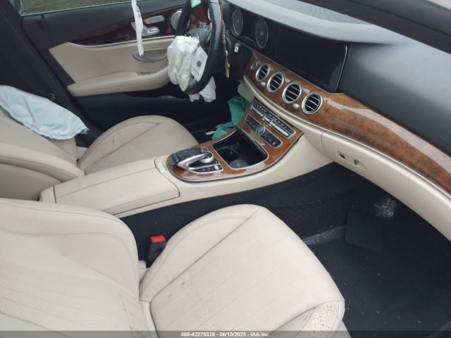 2019 MERCEDES-BENZ E 300 WDDZF4KB3KA551277 Photo 4