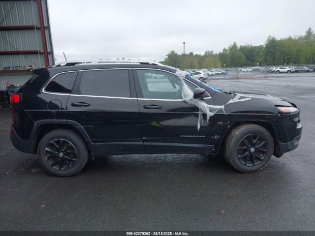 1C4PJMCB7HW651716 Jeep Cherokee Latitude 4x4