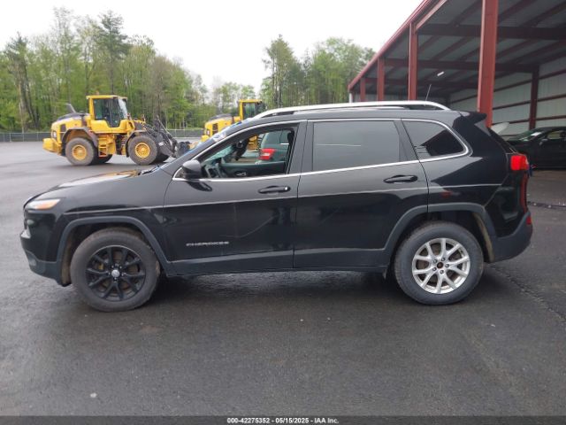1C4PJMCB7HW651716 Jeep Cherokee Latitude 4x4