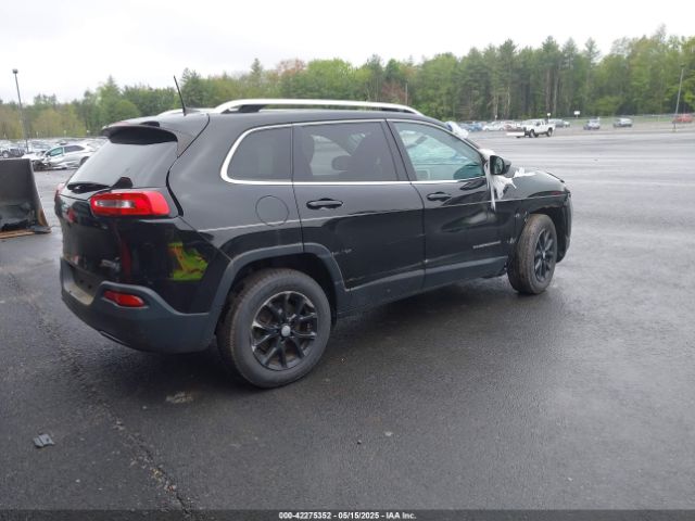 1C4PJMCB7HW651716 Jeep Cherokee Latitude 4x4