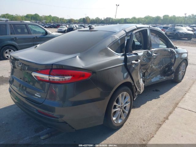 3FA6P0HDXLR150138 Ford FUSION SE