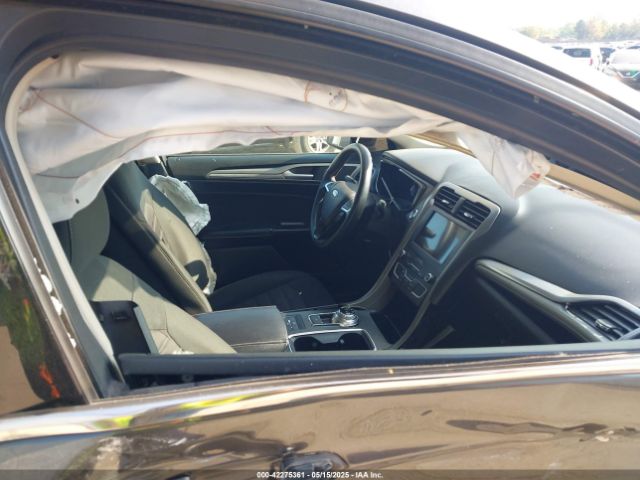 3FA6P0HDXLR150138 Ford FUSION SE