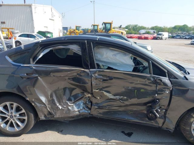 3FA6P0HDXLR150138 Ford FUSION SE
