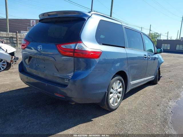 5TDDZ3DC4HS156287 Toyota Sienna Xle Premium 7 Passenger