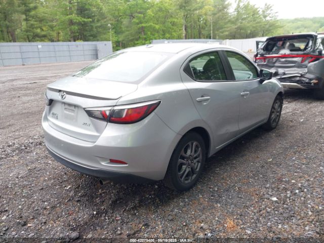 2019 TOYOTA YARIS 3MYDLBYV3KY525777 Photo 3