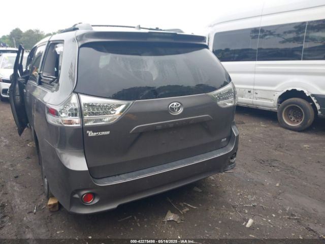 5TDXZ3DC4KS014221 Toyota Sienna Se 8 Passenger