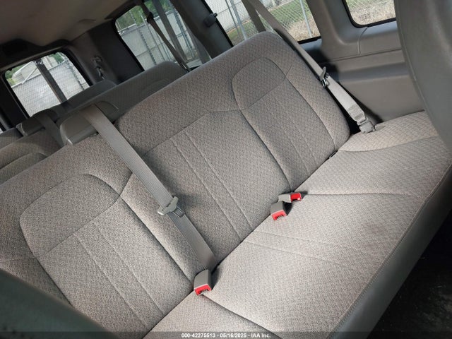 1GAWGPFG6E1173373 Chevrolet Express 2500 Ls