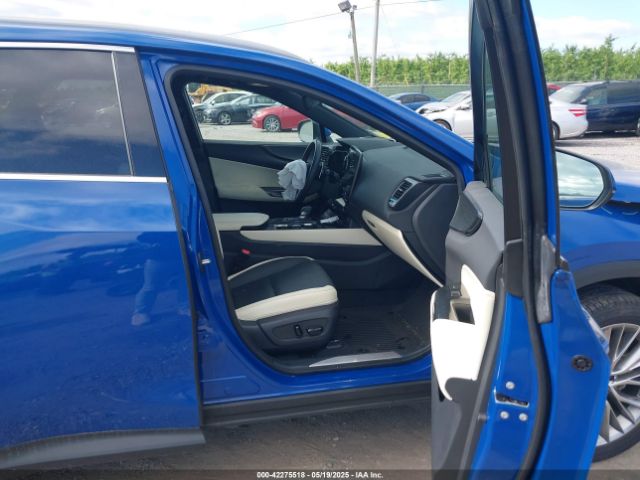2T2HKCEZ4RC025407 Lexus Nx 350h Luxury
