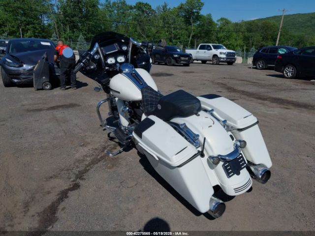 2018 HARLEY-DAVIDSON FLTRX 1HD1KHC14JB619562 Photo 2