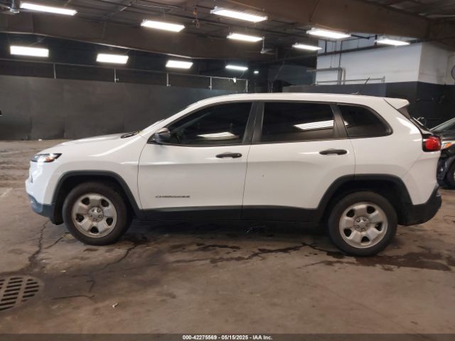 1C4PJLAB3FW532765 Jeep Cherokee Sport
