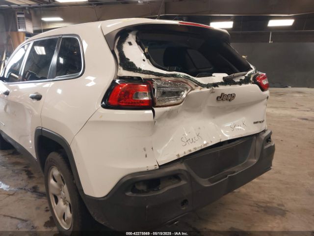 1C4PJLAB3FW532765 Jeep Cherokee Sport