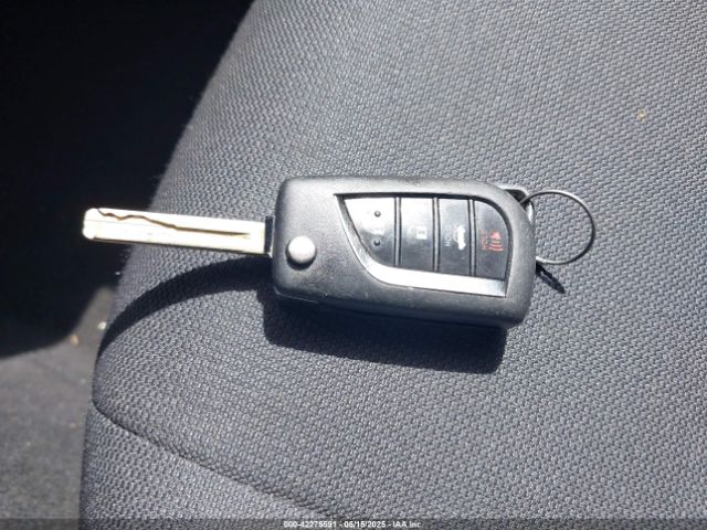 5YFEPRAE7LP028985 Toyota COROLLA LE