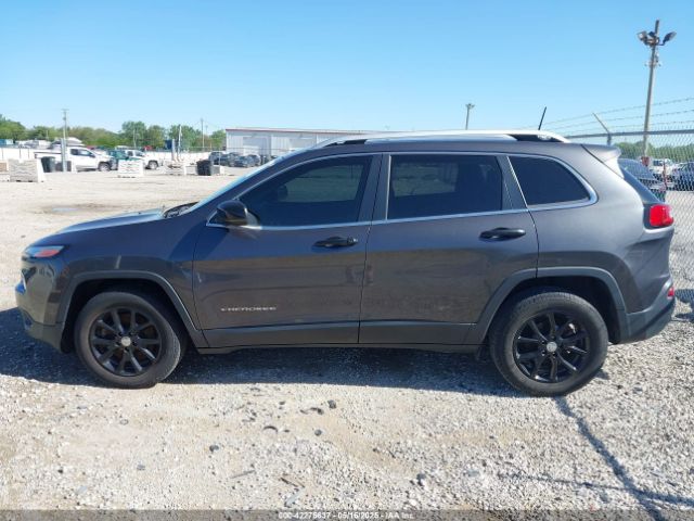 1C4PJLCB5GW264607 Jeep Cherokee Latitude