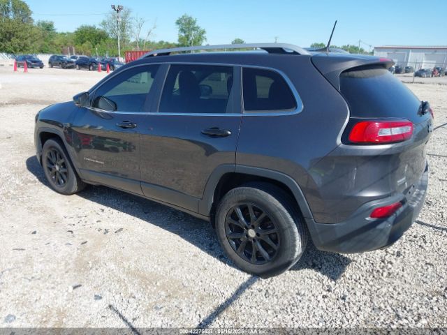 1C4PJLCB5GW264607 Jeep Cherokee Latitude