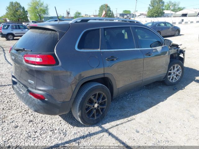 1C4PJLCB5GW264607 Jeep Cherokee Latitude
