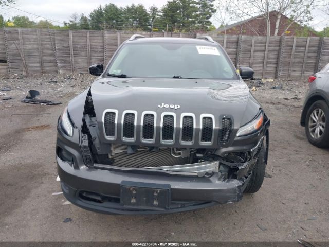 1C4PJMLX1JD570840 Jeep Cherokee Latitude Plus 4x4