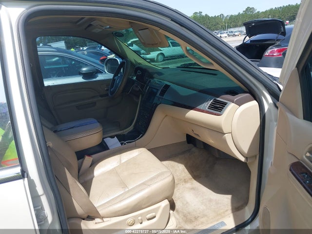 2011 CADILLAC ESCALADE 1GYS4BEF4BR247391 Photo 4