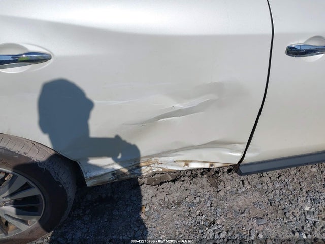 Nissan 2017 2017 5N1DR2MN9HC601874 Image 6
