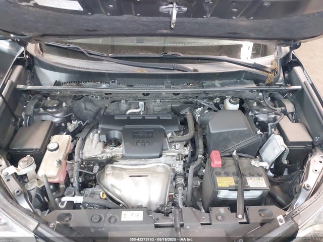 JTMBFREVXJJ732745 Toyota RAV4 LE