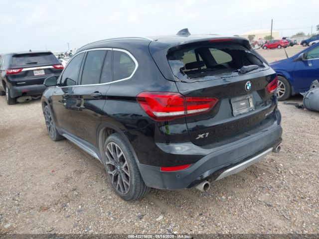2022 BMW X1 WBXJG7C01N5U48877 Photo 2