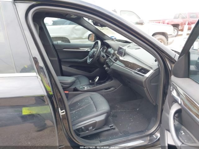 2022 BMW X1 WBXJG7C01N5U48877 Photo 4